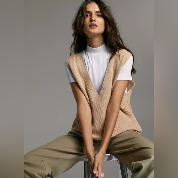 Aritzia Babaton Sidney vest - Picture 4 of 8